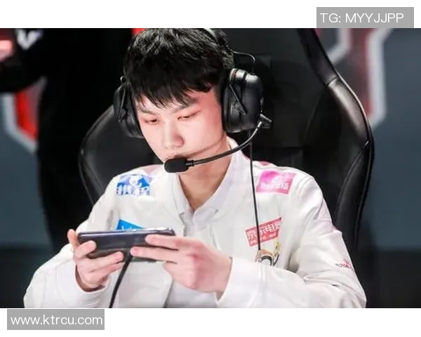 选手表现分析：谁在王者荣耀中引领胜利，谁又陷入低迷状态